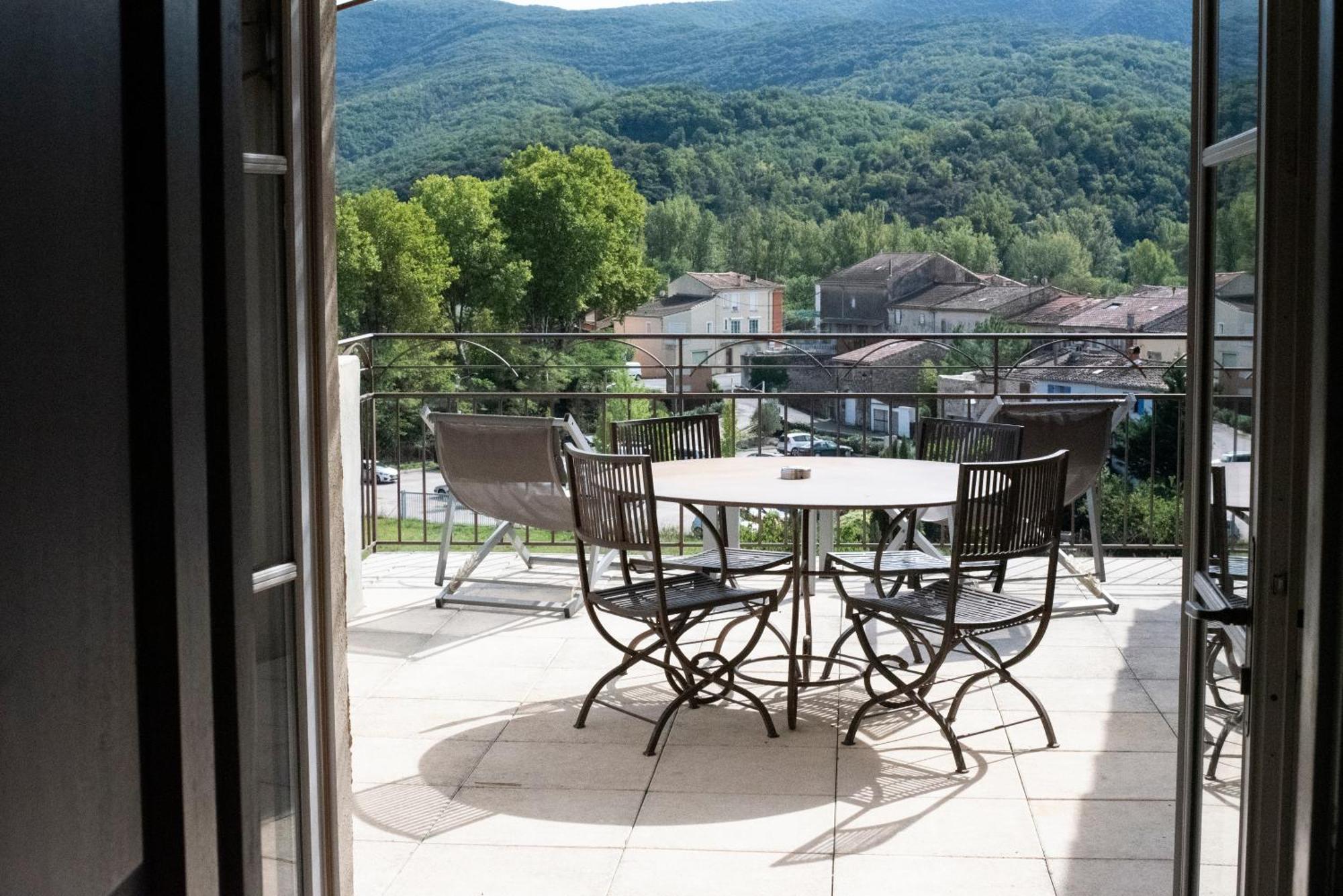 Le Couvent D'Herepian - Hotel & Spa Bagian luar foto
